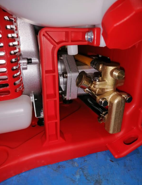 Fumigadora 1Hp Gasolina 72/360Psi-25Lts Barnes Espalda TF900 E3615/E2575